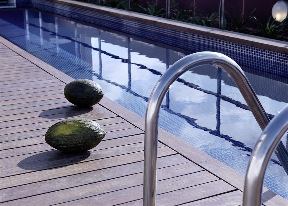 מלון ברצלונה Residencia Melon District Marina מראה חיצוני תמונה