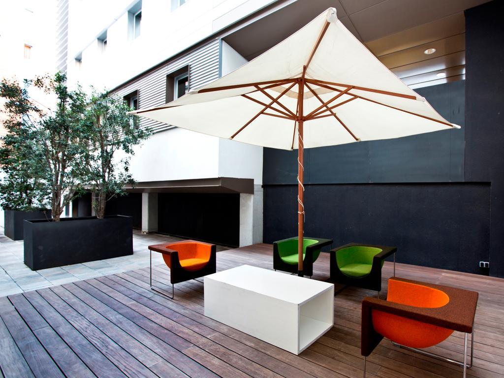 מלון ברצלונה Residencia Melon District Marina מראה חיצוני תמונה